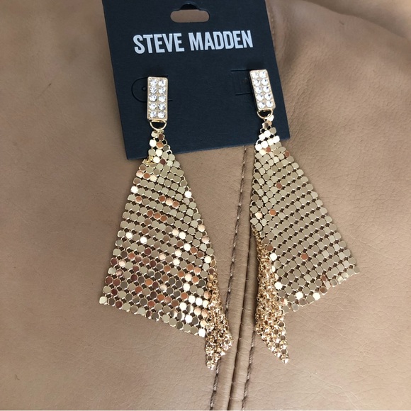 Steve Madden Rhinestone Drop Earrings - Picture 14 of 16